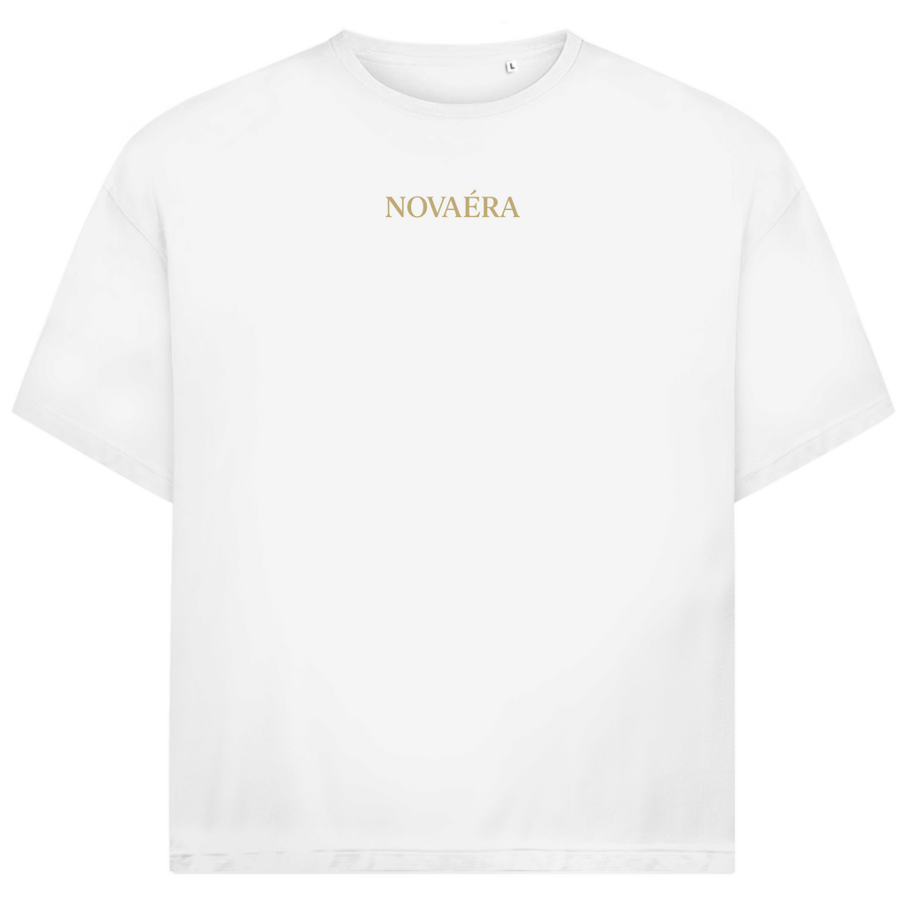 NOVAÉRA Oversize T-Shirt – Bio-Baumwolle & Gold-Backprint „Crowned by Legacy“