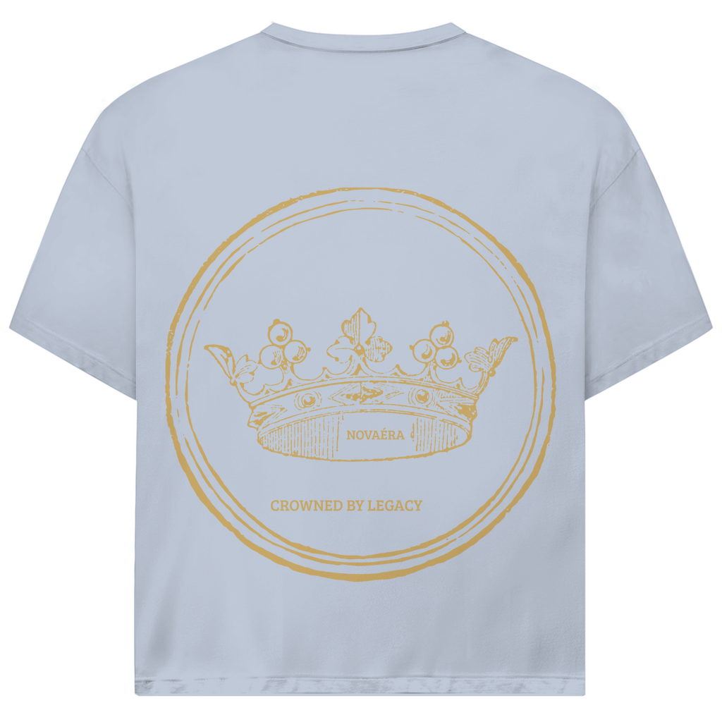 NOVAÉRA Oversize T-Shirt – Bio-Baumwolle & Gold-Backprint „Crowned by Legacy“
