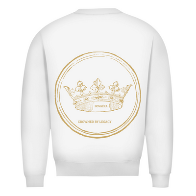 NOVAÉRA Herren Premium Bio Sweatshirt – Rundhals & Gold-Backprint „Crowned by Legacy“
