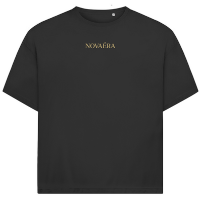 NOVAÉRA Oversize T-Shirt – Bio-Baumwolle & Gold-Backprint „Crowned by Legacy“