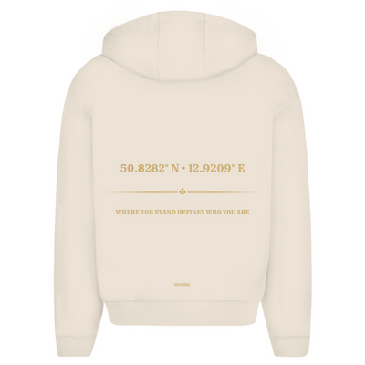 Oversize Zipper Hoodie mit KOORDINATEN Backprint – NOVAÉRA | Hoodie mit Reißverschluss & Statement